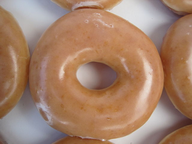 Krispy_Kreme_glazed_donut